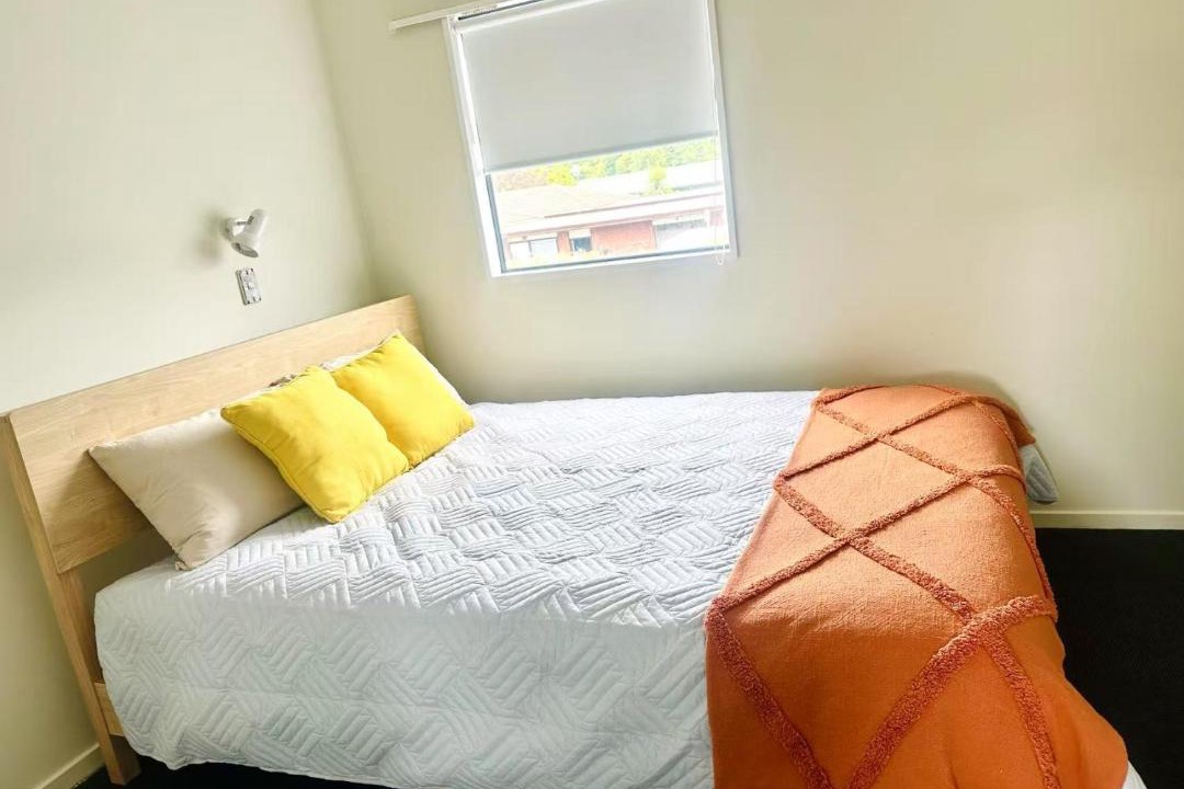 Photo of Bedroom in Redwood