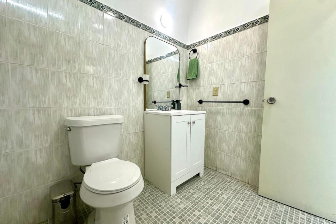 Photo of Bathroom in Esterito