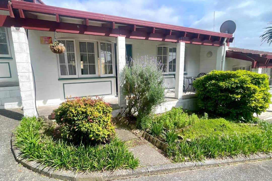 Photo of Others in Browns Bay