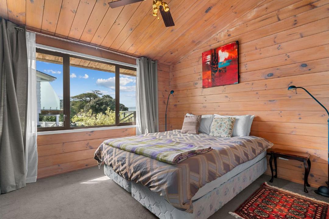Photo of Bedroom in Snells Beach