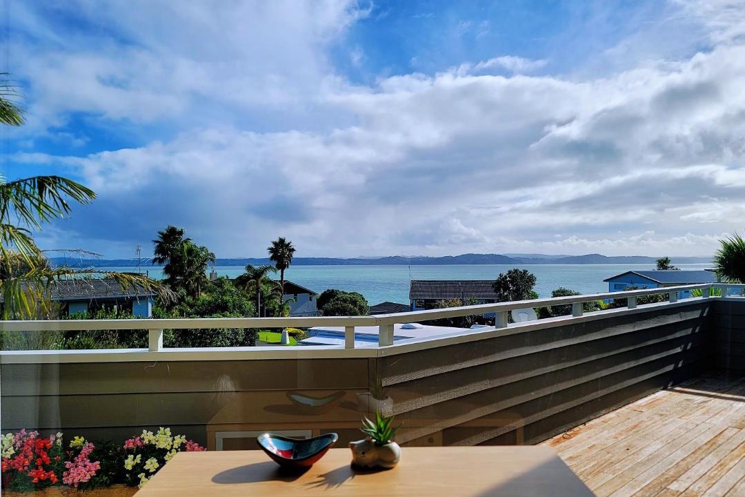 Photo of Patio Balcony in Gulf Harbour