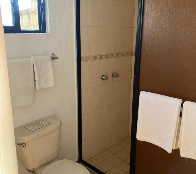 Photo of Bathroom in Areponapuchi