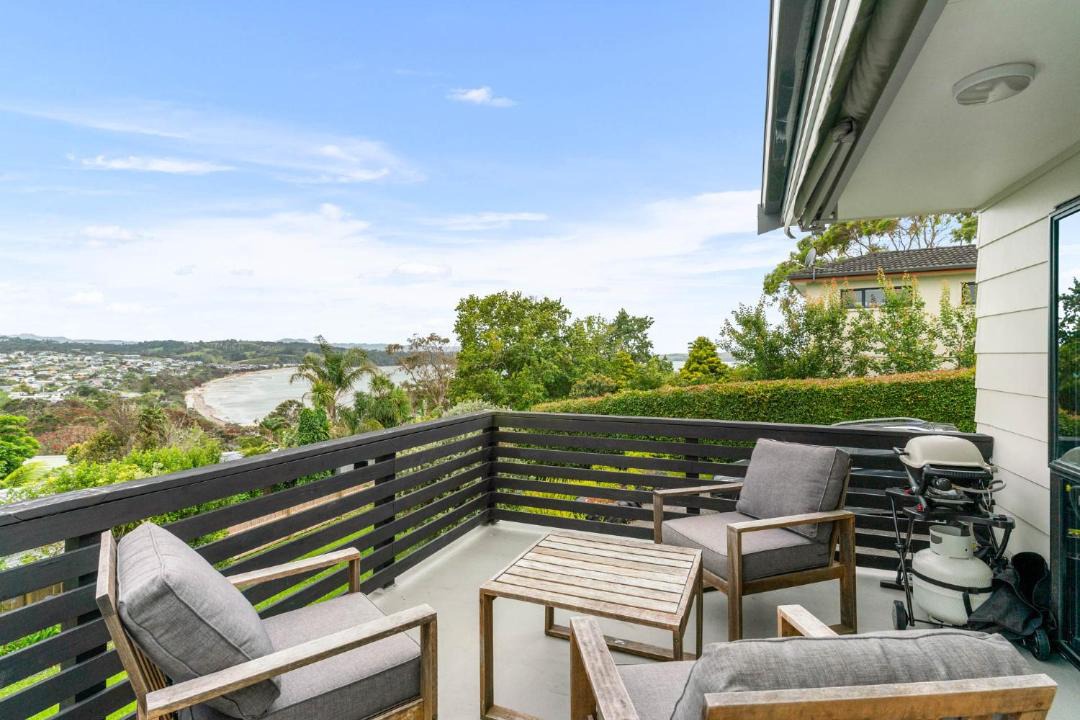 Photo of Patio Balcony in Snells Beach