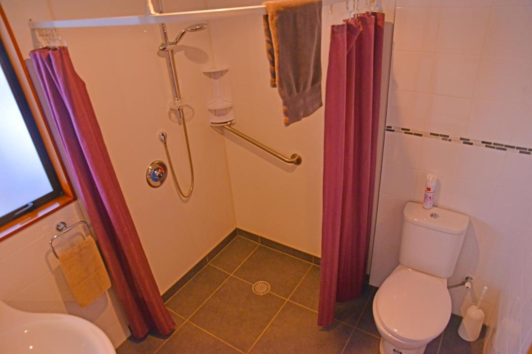 Photo of Bathroom in Invercargill City Centre