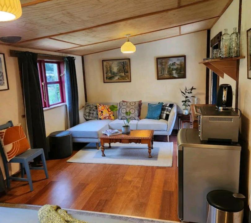 Photo of Livingroom in Danseys Pass
