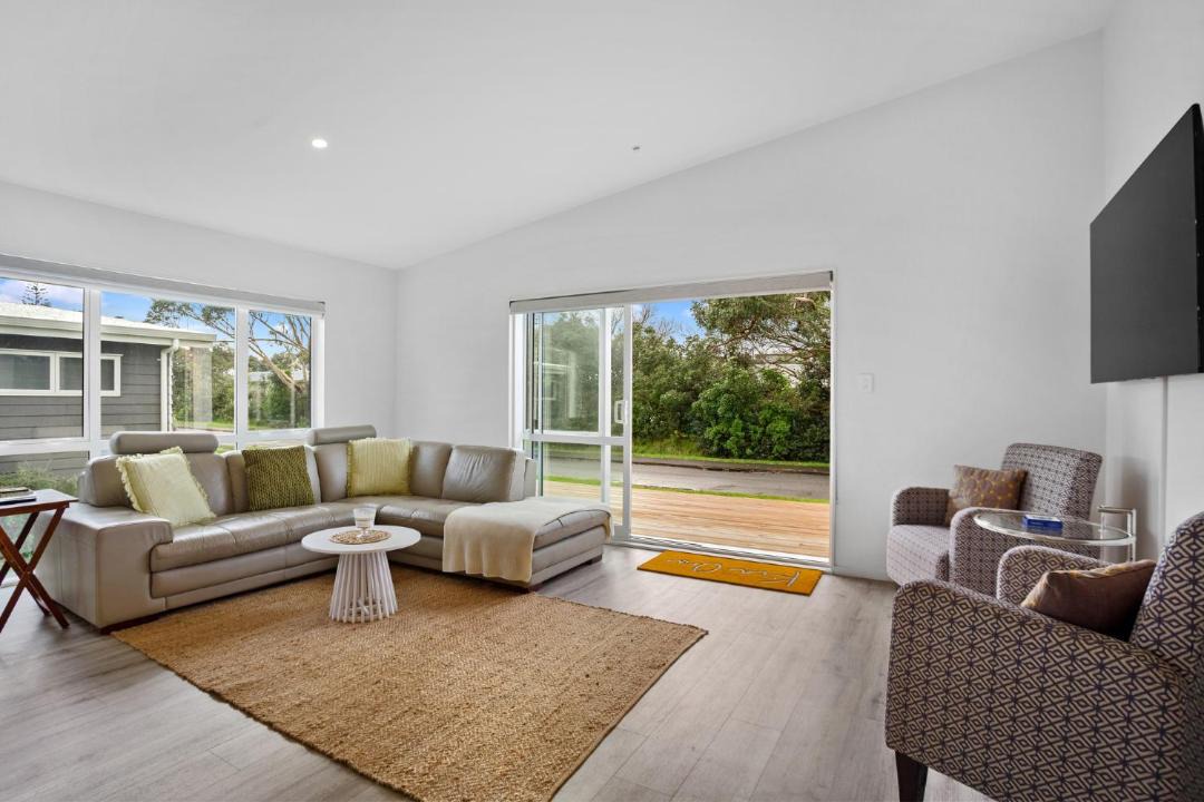 Photo of Livingroom in Waihi Beach