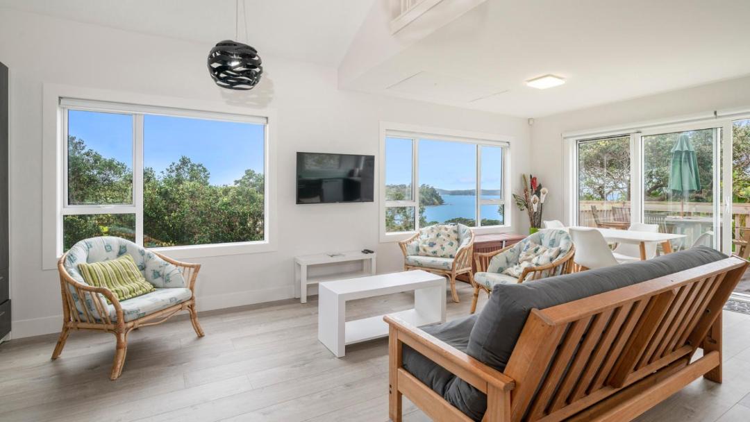 Photo of Livingroom in Mahurangi East