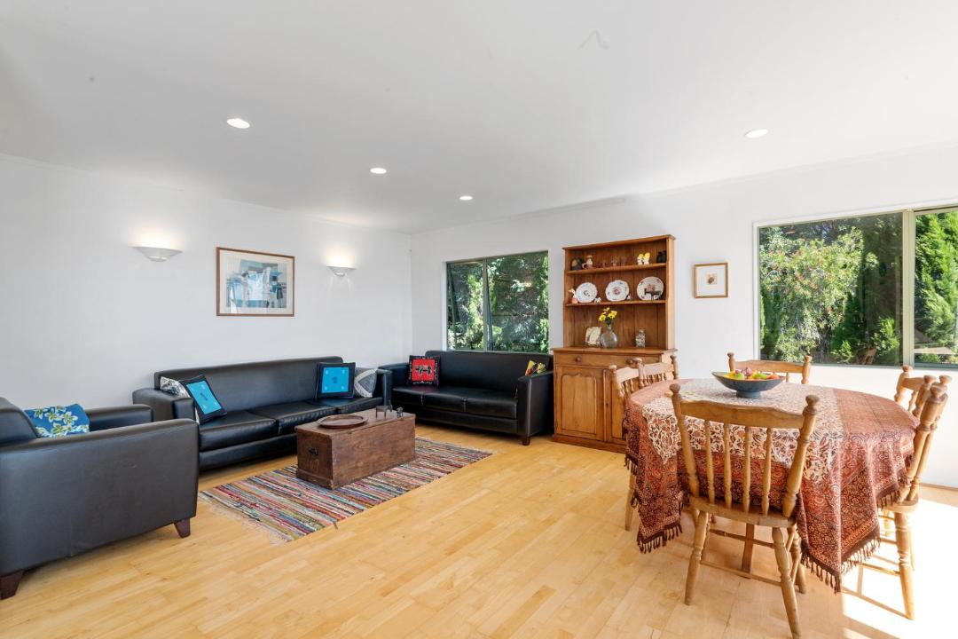 Photo of Livingroom in Coopers Beach