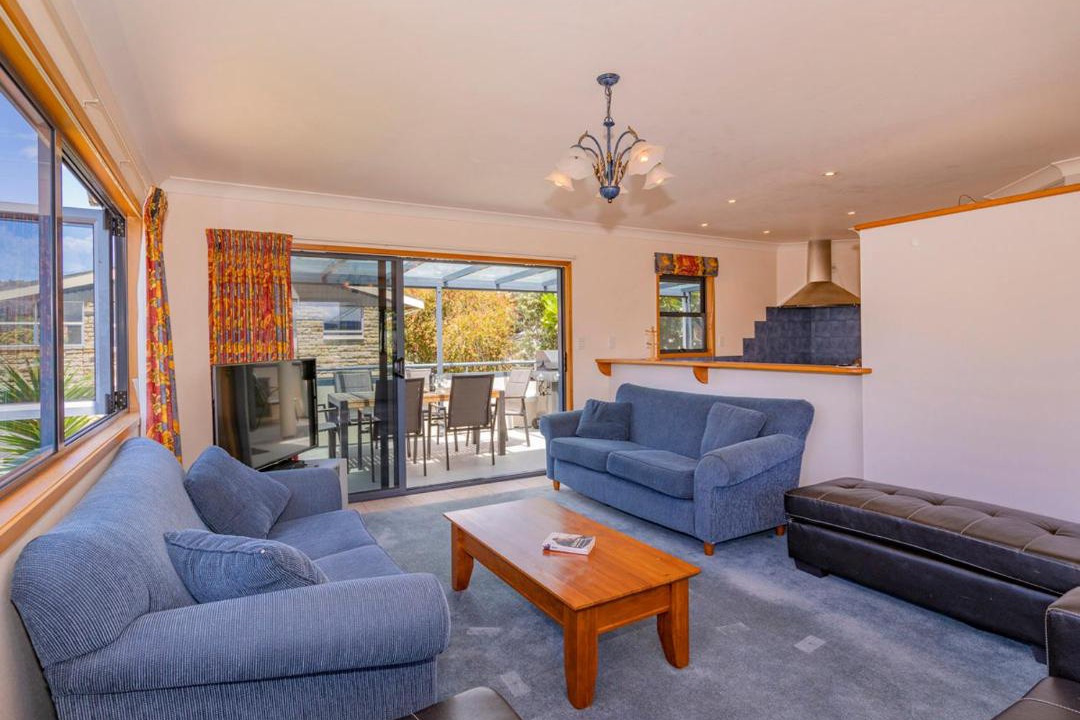 Photo of Livingroom in Whangamata