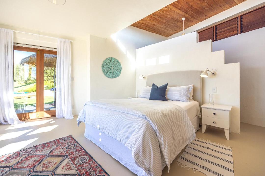Photo of Bedroom in Onetangi