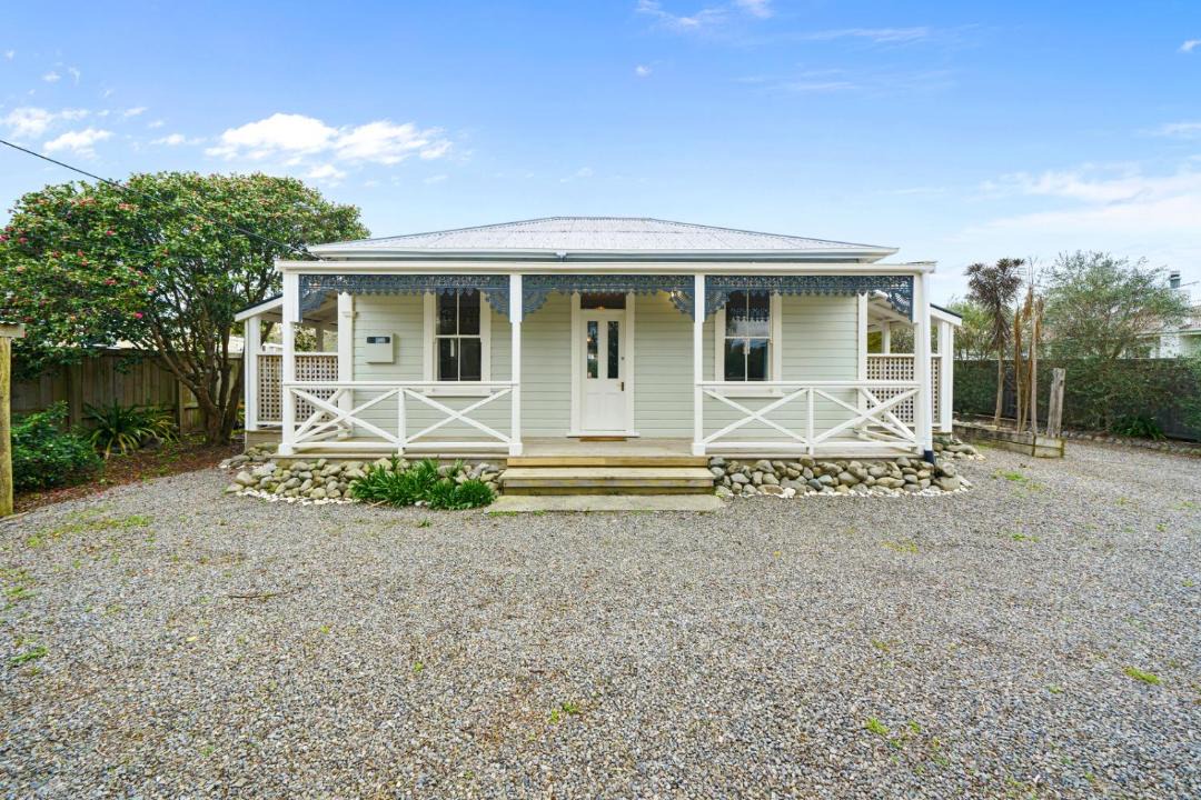 Photo of Buildings in Martinborough