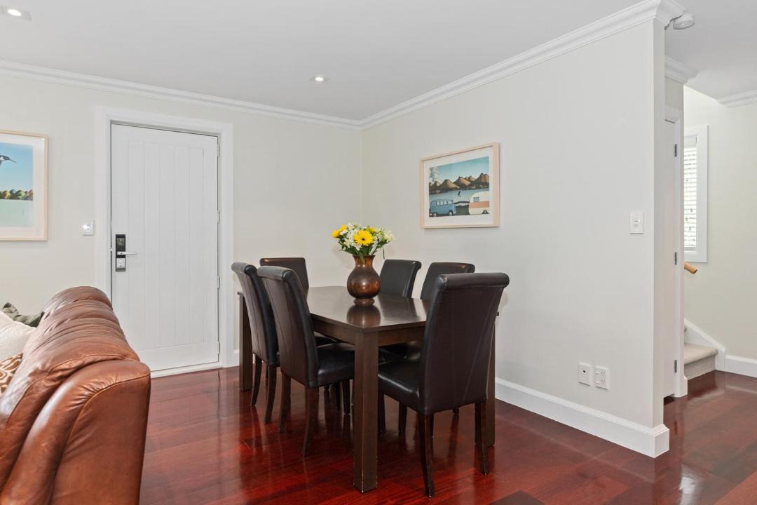 Photo of Livingroom in Russell