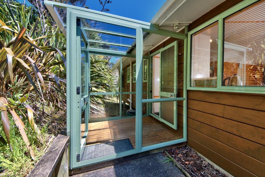 Photo of Patio Balcony in Piha