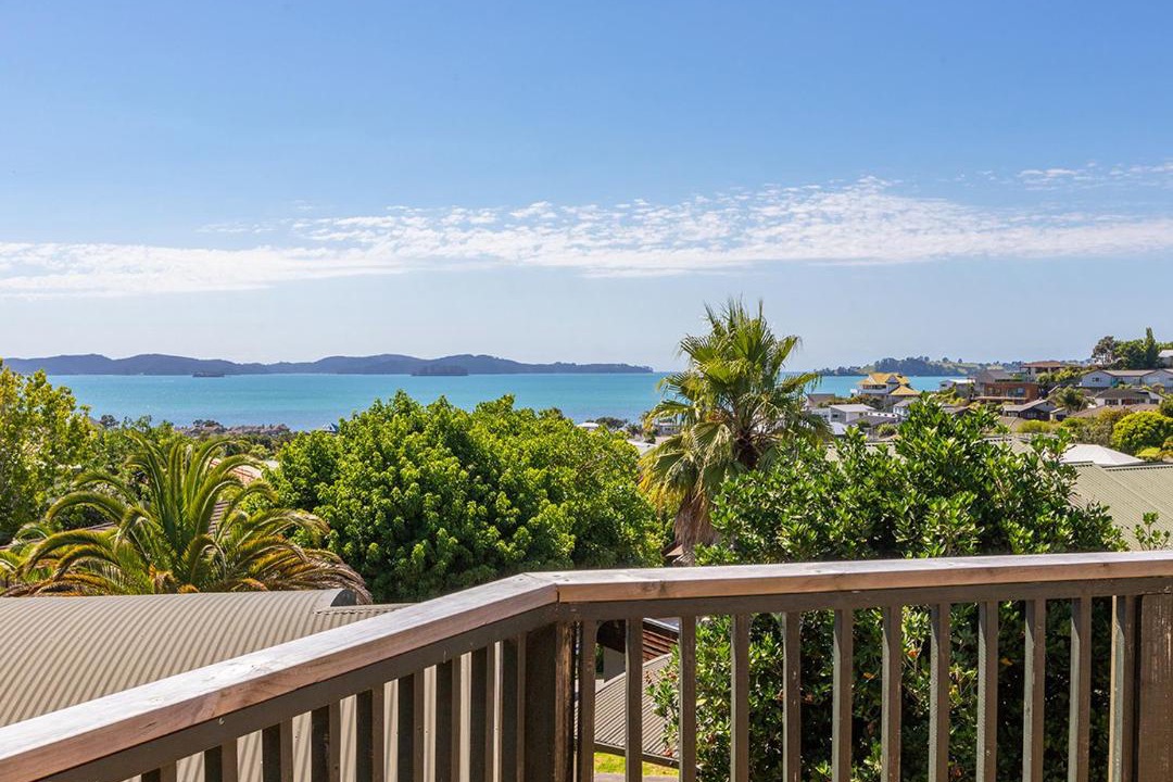 Photo of Patio Balcony in Snells Beach