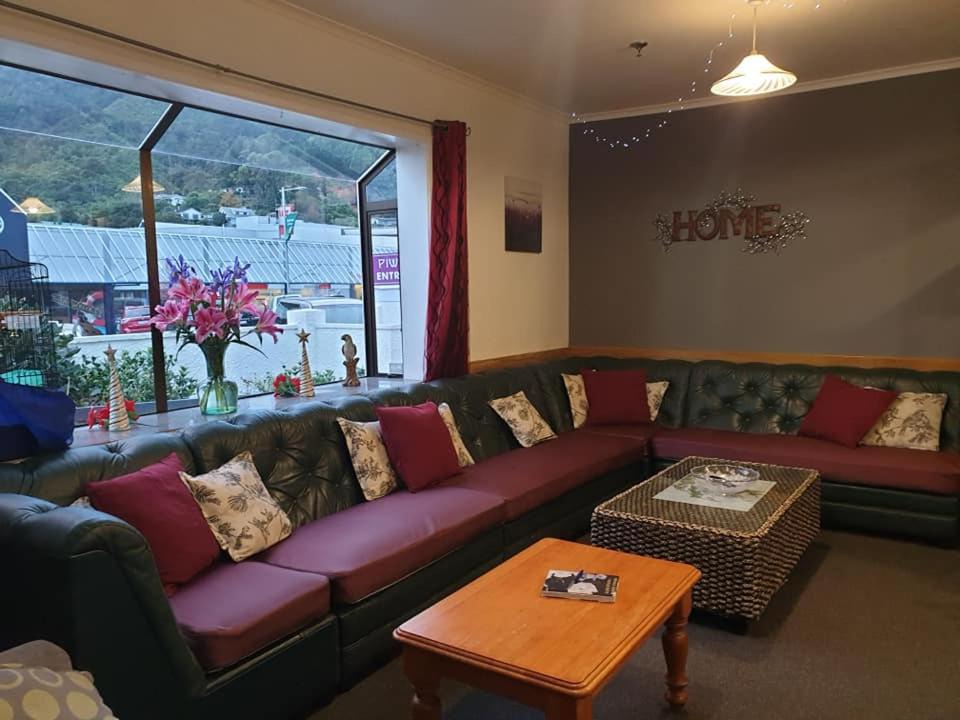 Photo of Livingroom in Picton