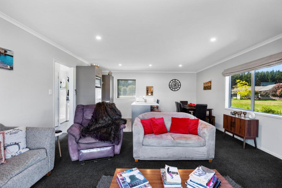 Photo of Livingroom in Motuoapa