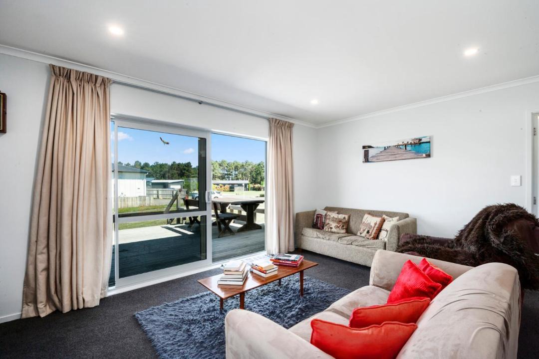 Photo of Livingroom in Motuoapa