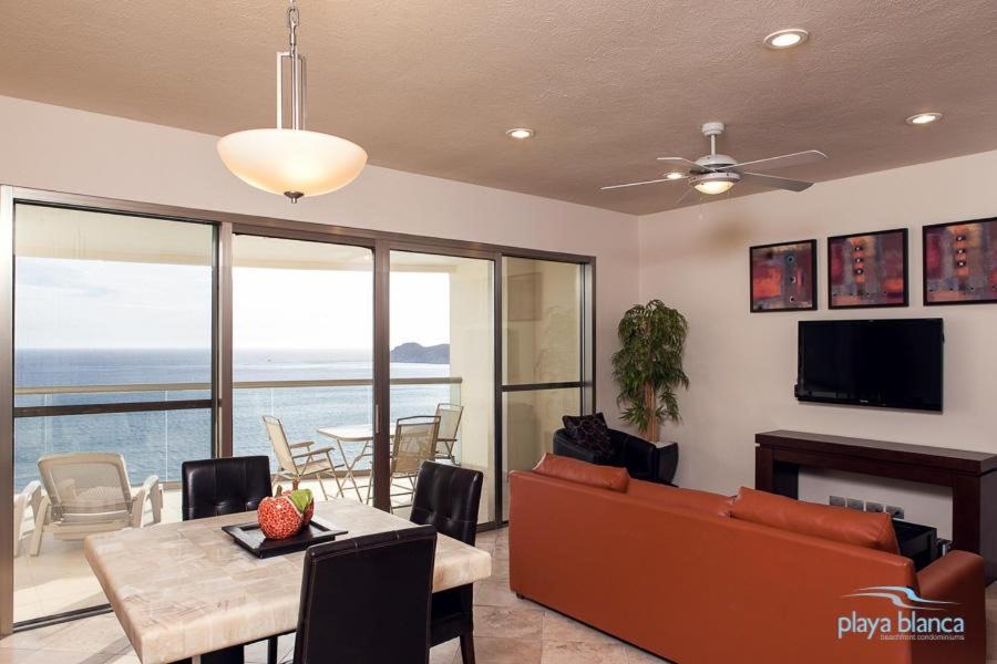 Photo of Livingroom in San Carlos