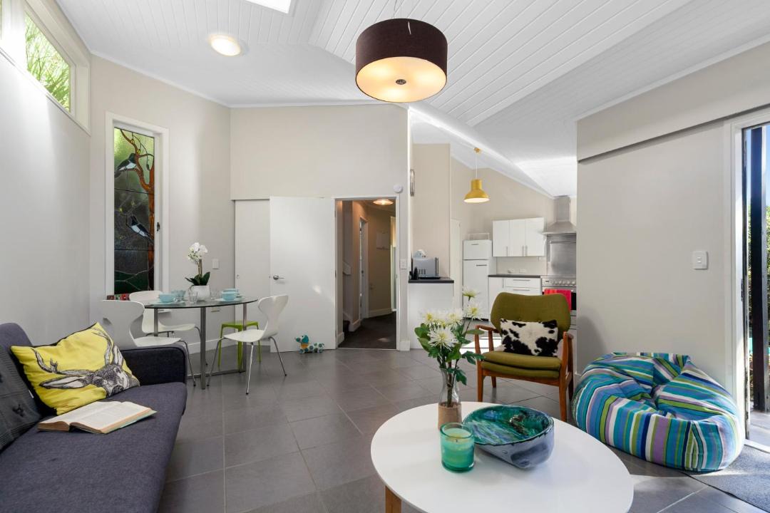Photo of Livingroom in Snells Beach