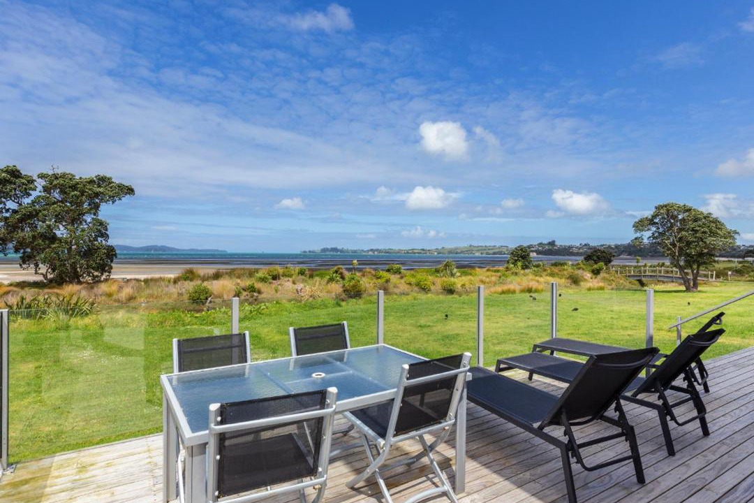 Photo of Patio Balcony in Snells Beach