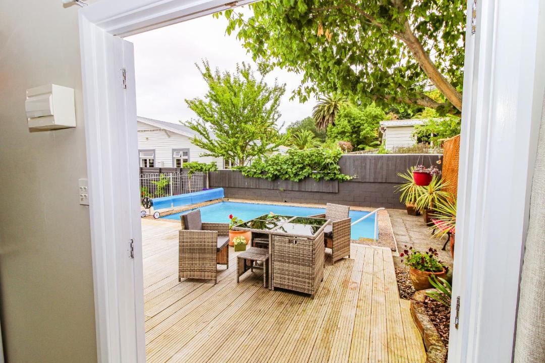 Photo of Patio Balcony in Whanganui
