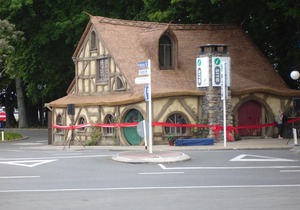 Horse and Jockey Inn