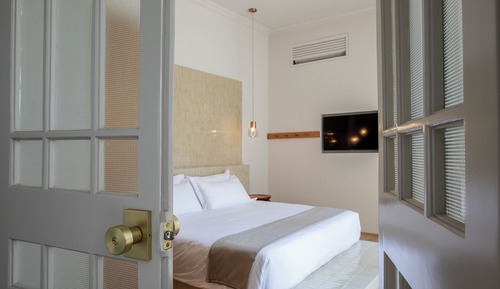 Classic Room, Courtyard View