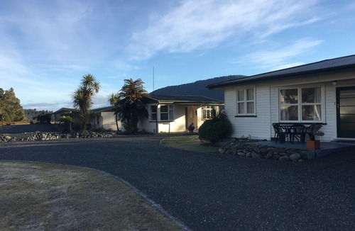 Franz Josef Glacier Hotel | Glacier View Motel - Franz Josef